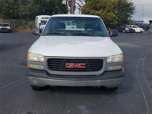 Used 2002 GMC Sierra 1500 2WD Regular Cab image 2
