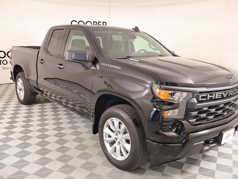 Used 2024 Chevrolet Silverado 1500 Custom AWD/4WD image 1