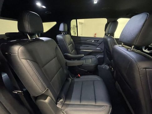 Used 2025 Chevrolet Traverse LT AWD/4WD image 26