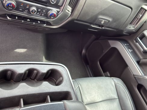 Used 2018 Chevrolet Silverado 1500 LT w/ Texas Edition AWD/4WD image 15