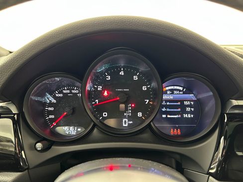 Used 2021 Porsche Macan AWD/4WD image 21