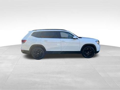 Used 2023 Volkswagen Atlas SE image 4