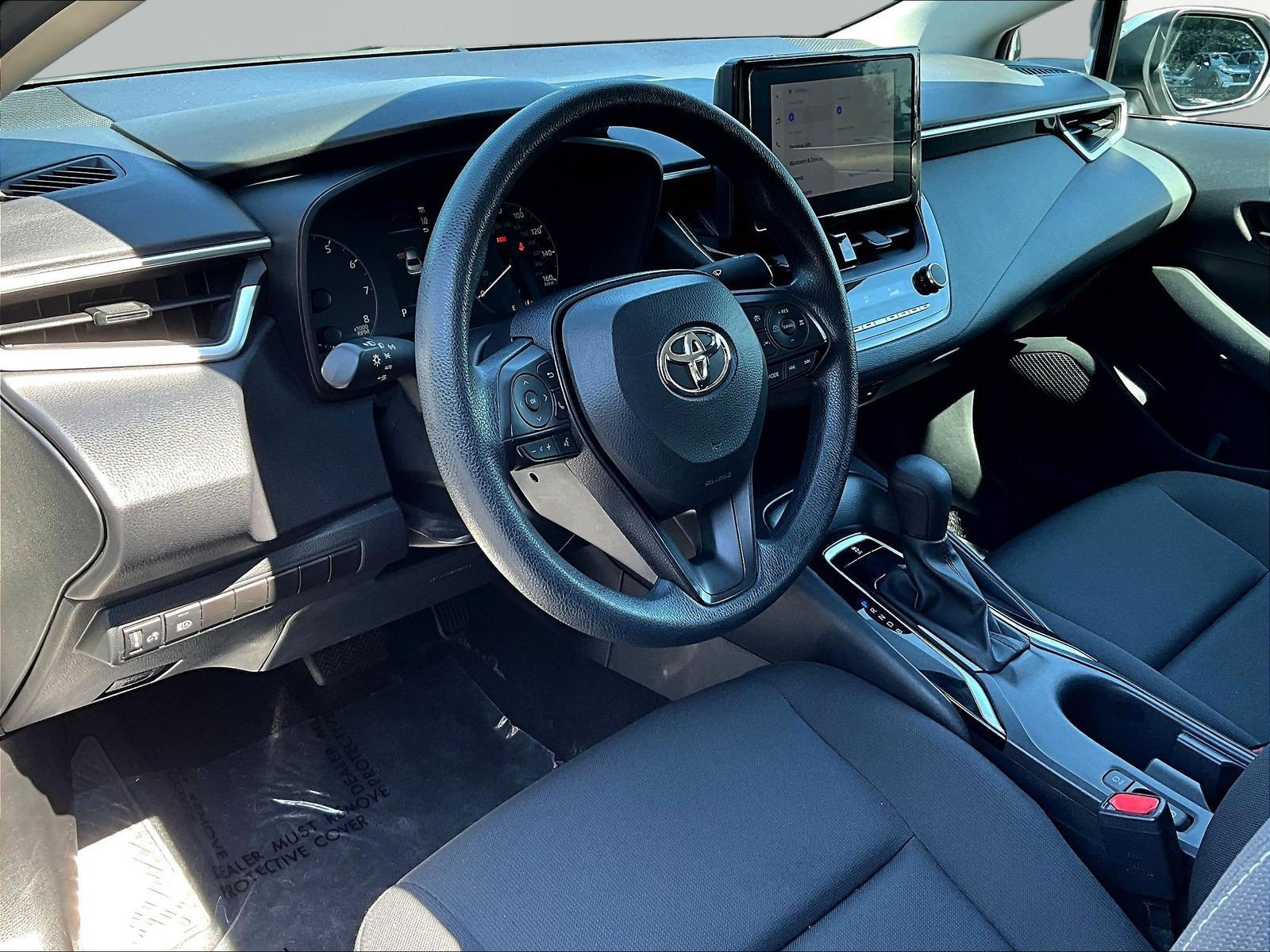 Used 2024 Toyota Corolla LE FWD image 17