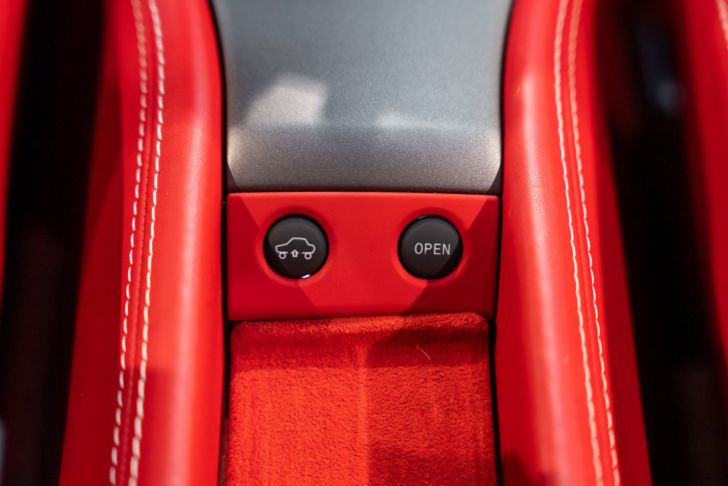 Certified 2013 Ferrari 458 Spider RWD image 45