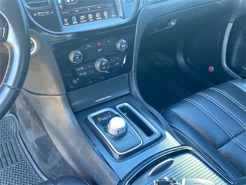 Used 2015 Chrysler 300 S image 27