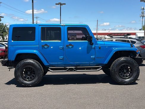 Used 2014 Jeep Wrangler Unlimited Sahara AWD/4WD image 3