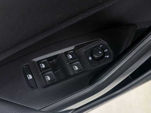 Used 2019 Volkswagen Jetta S w/ Driver Assistance Package image 15