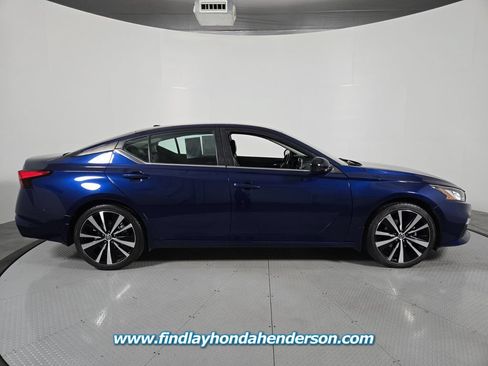 Used 2019 Nissan Altima 2.5 SR FWD image 7