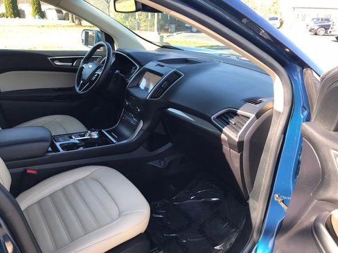 Used 2020 Ford Edge SEL w/ Cold Weather Package image 51