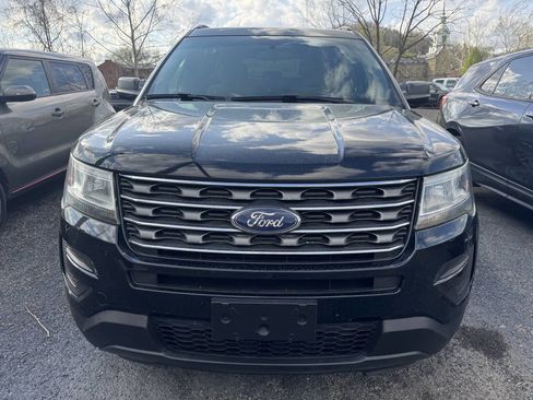 Used 2017 Ford Explorer 4WD w/ Class II Trailer Tow Package image 2