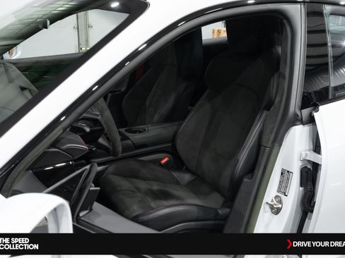 Used 2023 Porsche Taycan GTS image 14