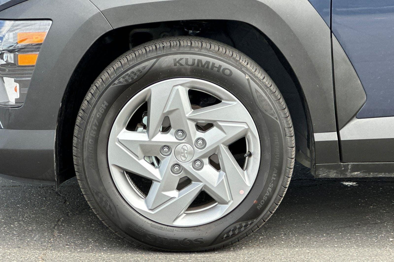 Used 2026 Hyundai Kona SE FWD image 24