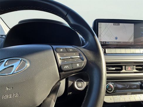Used 2023 Hyundai Kona Limited image 26