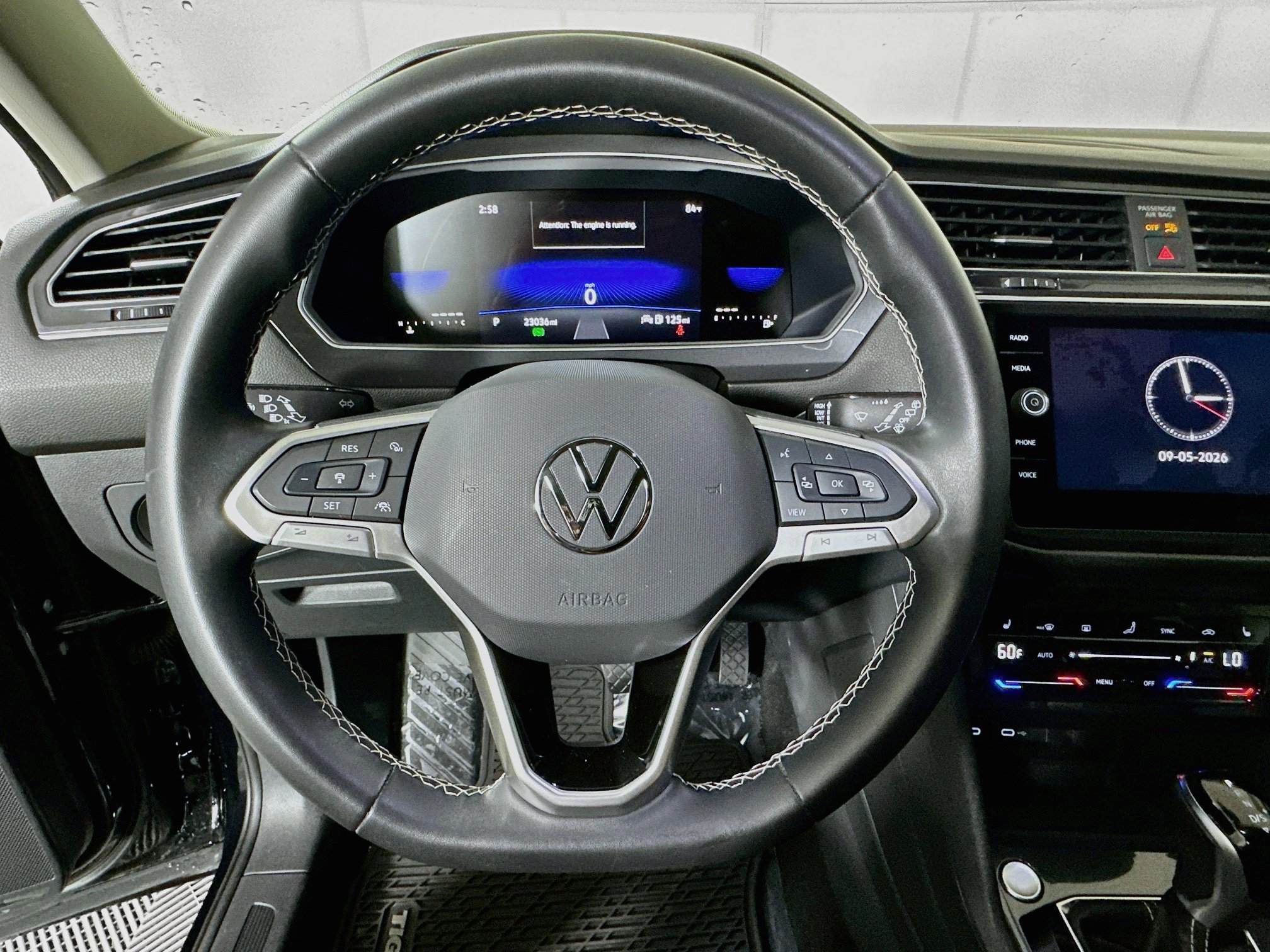Used 2023 Volkswagen Tiguan SE FWD image 15