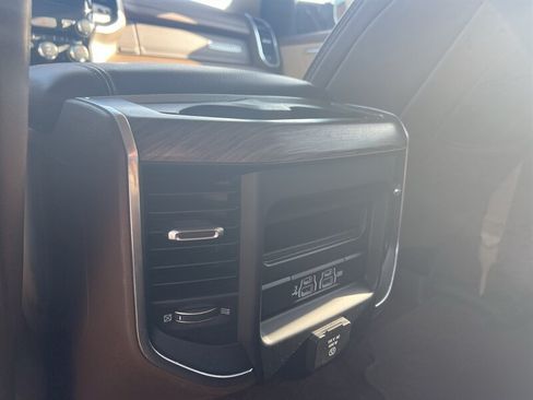Used 2020 RAM 1500 Laramie AWD/4WD image 14