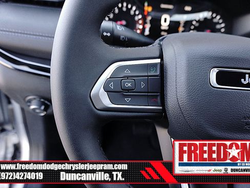 New 2026 Jeep Compass Latitude image 24