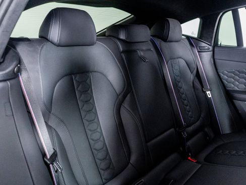 Used 2025 BMW X6 M Competition w/ Executive Package image 32