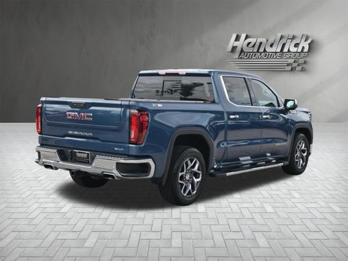 Used 2024 GMC Sierra 1500 SLT w/ SLT Premium Plus Package AWD/4WD image 10