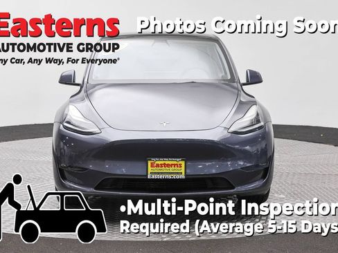 Used 2022 Tesla Model Y Long Range AWD/4WD image 2