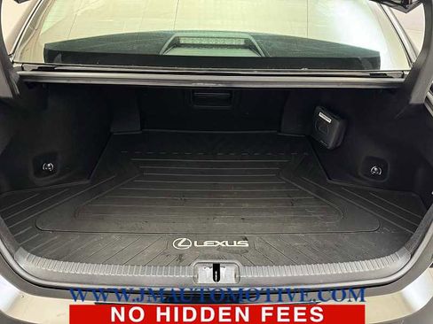 Used 2024 Lexus ES 350 w/ Premium Package image 17