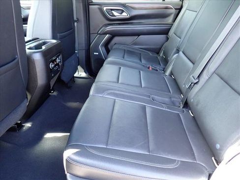 Used 2021 Chevrolet Suburban LT AWD/4WD image 10