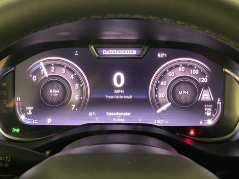 Used 2025 RAM 1500 Laramie AWD/4WD image 11