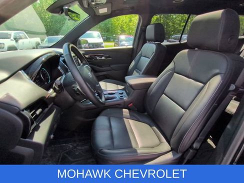 Used 2023 Chevrolet Traverse RS AWD/4WD image 10