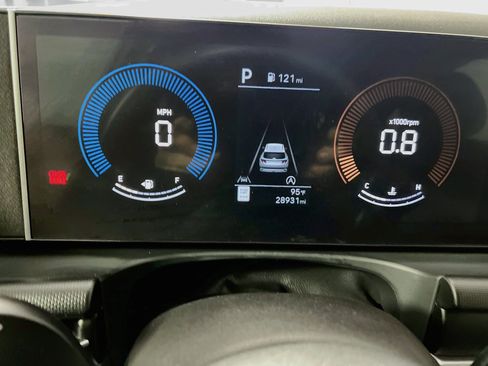 Used 2025 Hyundai Tucson SE FWD image 21