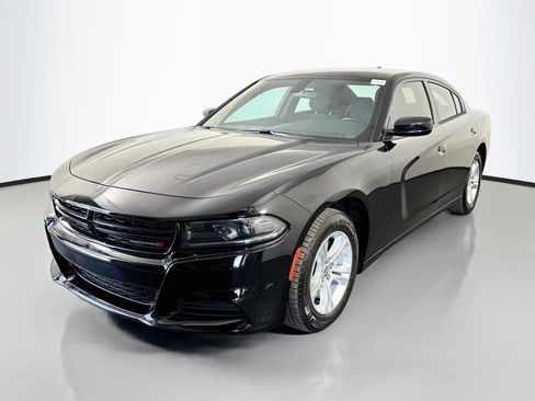 Used 2023 Dodge Charger SXT RWD image 4