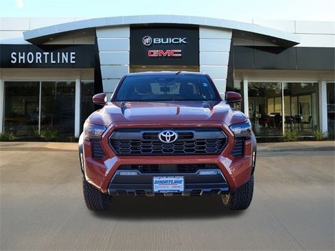 Used 2025 Toyota Tacoma TRD Off-Road image 8