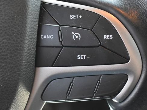 Used 2021 Jeep Grand Cherokee Trailhawk w/ Premium Lighting Group AWD/4WD image 27