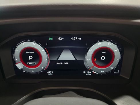 Used 2025 Nissan Rogue SL w/ SL Premium Package image 32