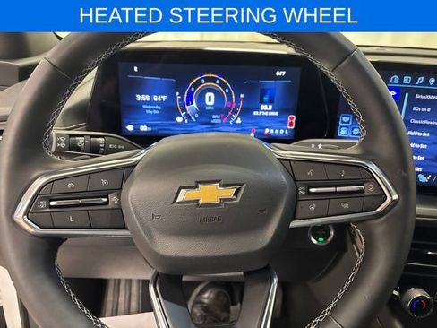 Used 2025 Chevrolet Traverse LT FWD image 27