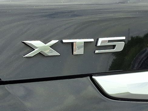 Used 2023 Cadillac XT5 Premium Luxury image 36