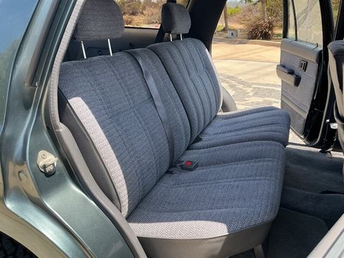Used 1992 Toyota 4Runner SR5 AWD/4WD image 30