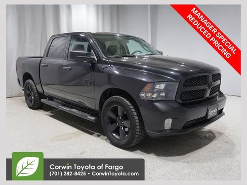 Used 2018 RAM 1500 Express w/ Black Ram 1500 Express Group AWD/4WD image 1