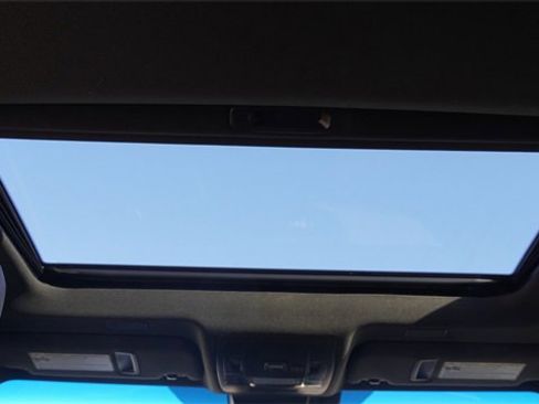 Used 2024 Lexus ES 250 w/ Premium Package image 18