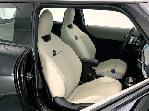 Used 2025 MINI Cooper S image 6