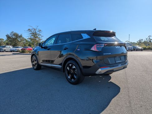 Certified 2026 Kia Sportage LX image 7