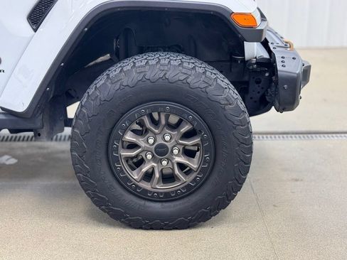 Used 2023 Jeep Wrangler Unlimited Rubicon 392 w/ Trailer Tow Package AWD/4WD image 4