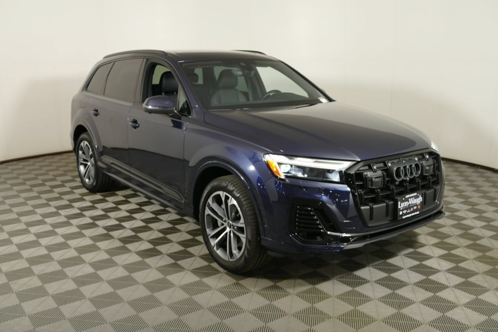 Used 2025 Audi Q7 2.0T Premium w/ Convenience Plus Package AWD/4WD image 1