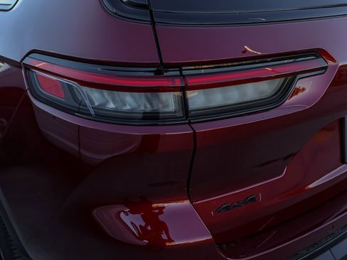 New 2025 Jeep Grand Cherokee L Altitude image 7