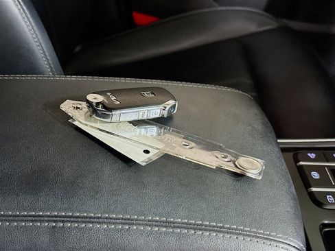 Used 2022 Kia Sorento S image 33