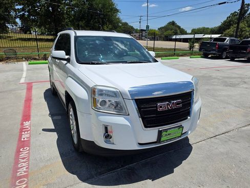 Used 2010 GMC Terrain SLT FWD image 5