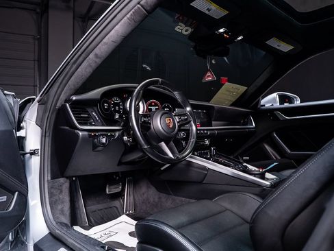 Used 2021 Porsche 911 Turbo S AWD/4WD image 39