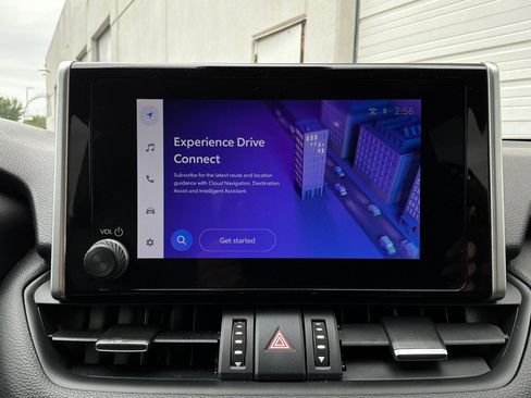 Used 2024 Toyota RAV4 XLE Premium FWD image 30