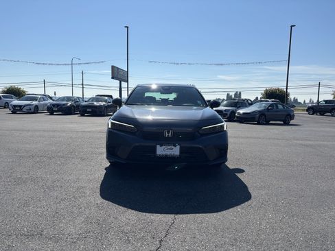 Used 2024 Honda Civic Sport image 2