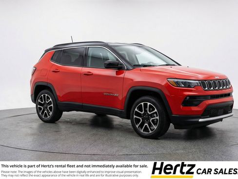 Used 2025 Jeep Compass Trailhawk image 1