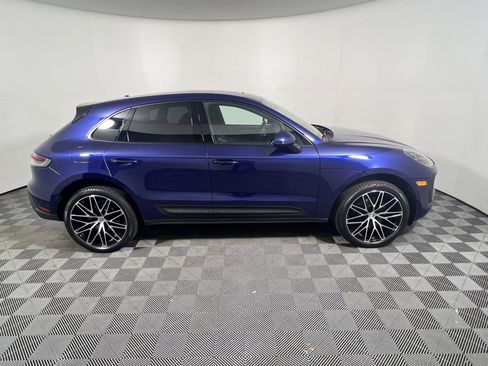 Used 2026 Porsche Macan AWD/4WD image 8