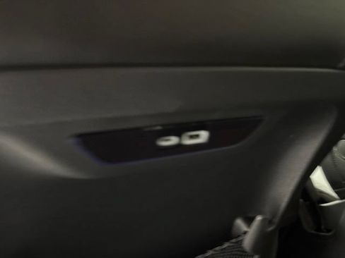 New 2027 Chrysler Pacifica Select AWD/4WD image 20